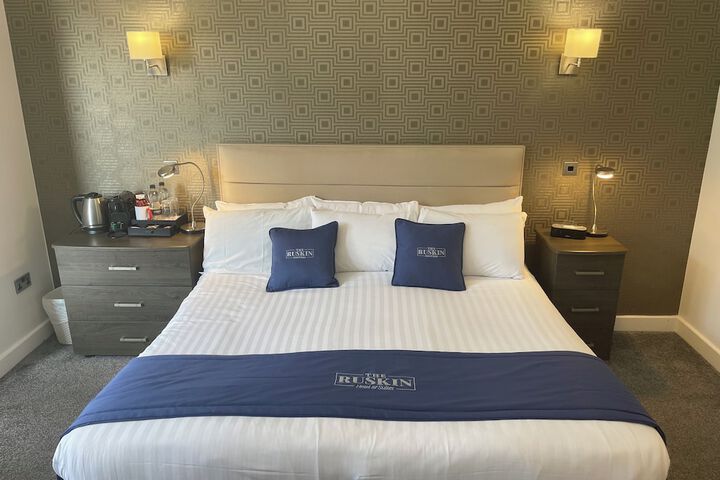 Room 21 of 84