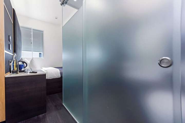 Room 7 of 50