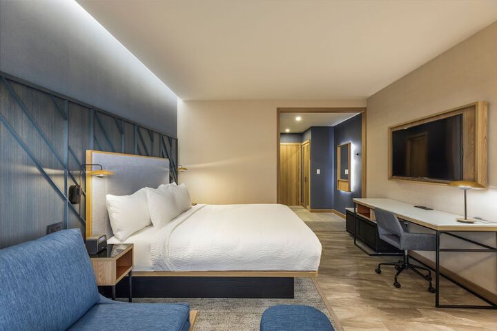 Room 13 of 54