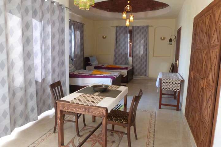 Room 2 of 107
