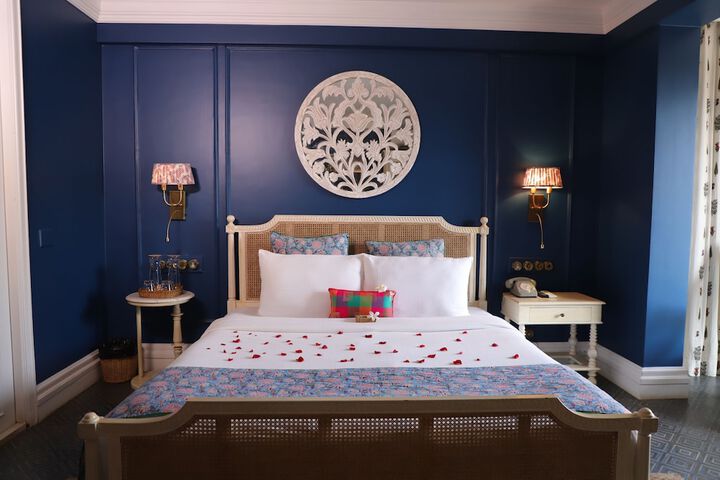 Room 13 of 43