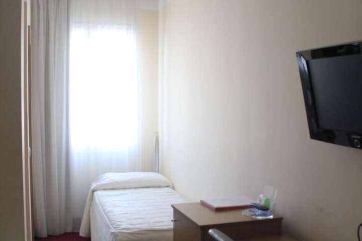 Room 18 of 50