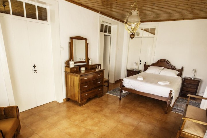 Room 22 of 28