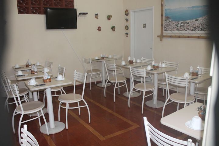 Breakfast/Coffee Service 13 of 17