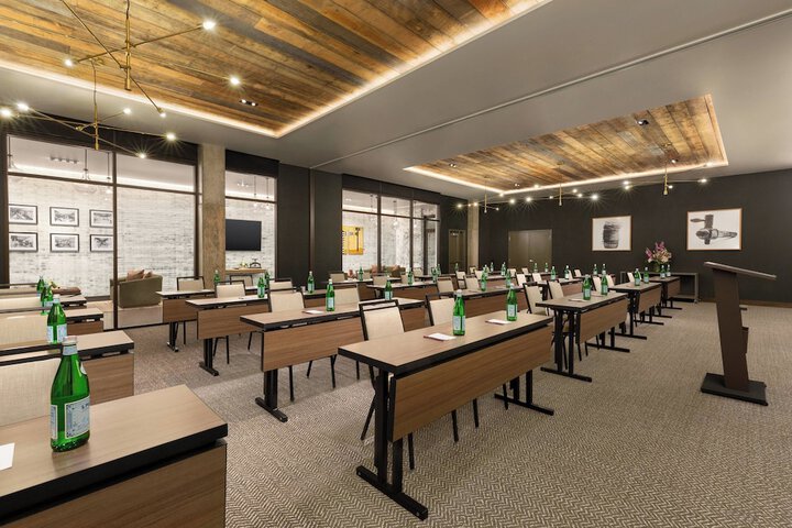 Meeting facility