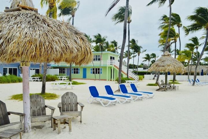 Beach bar