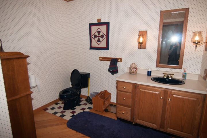 Room 8 of 87