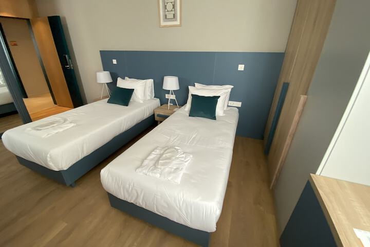 Room 3 of 36