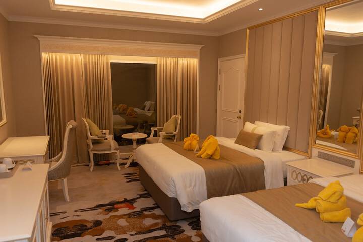 Room 15 of 37
