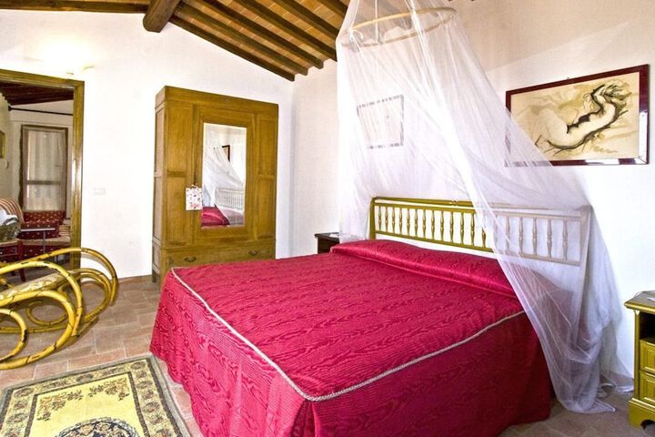 Room 4 of 44