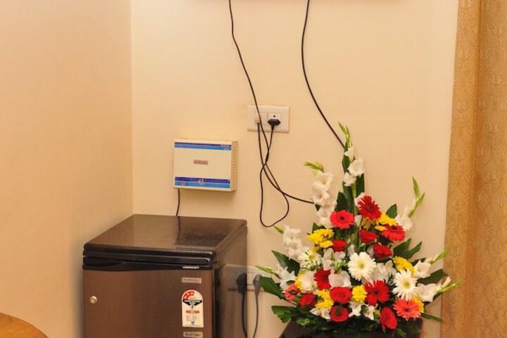 Room 12 of 33