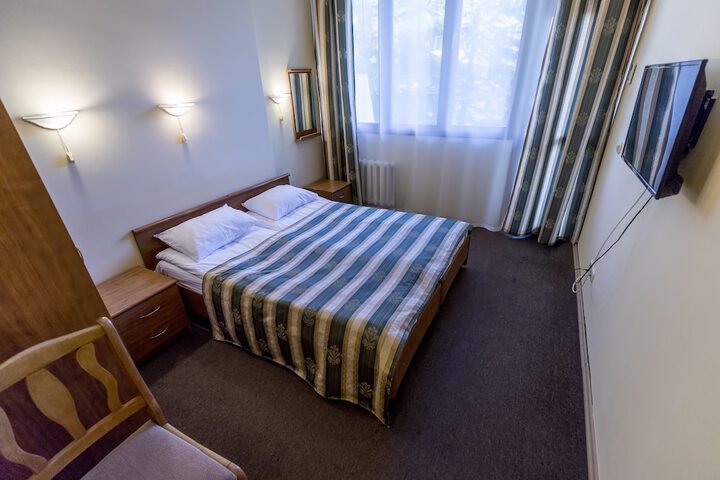 Room 11 of 53