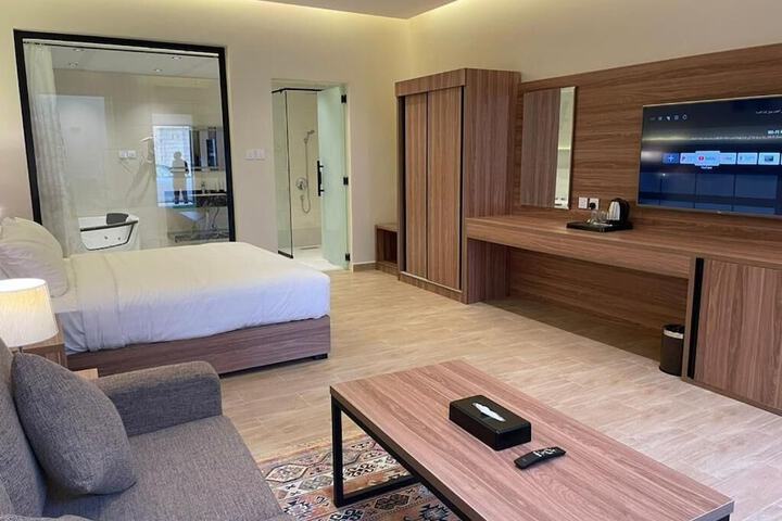 Room 2 of 7