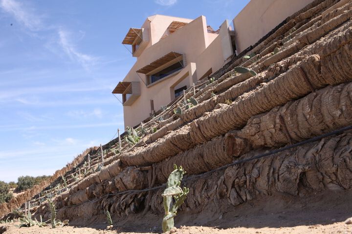 Hotel Exterior 94 of 116