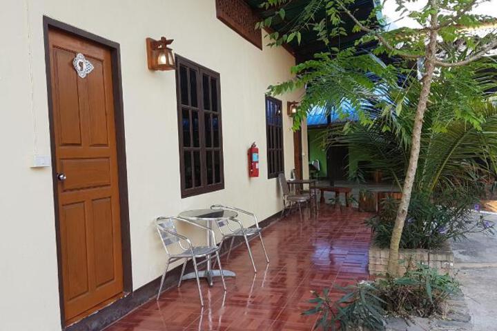 Photo 6