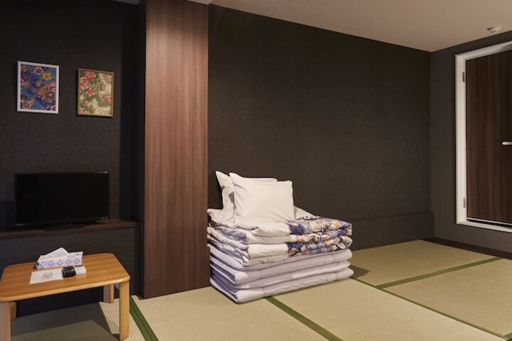 Room 26 of 288