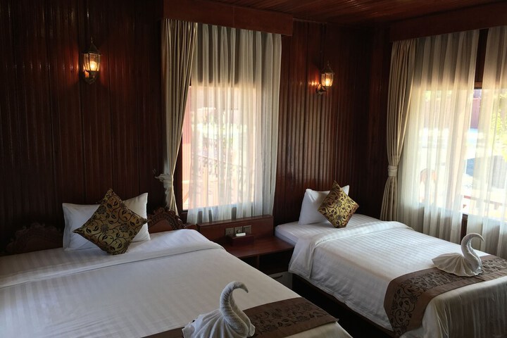 Room 4 of 24