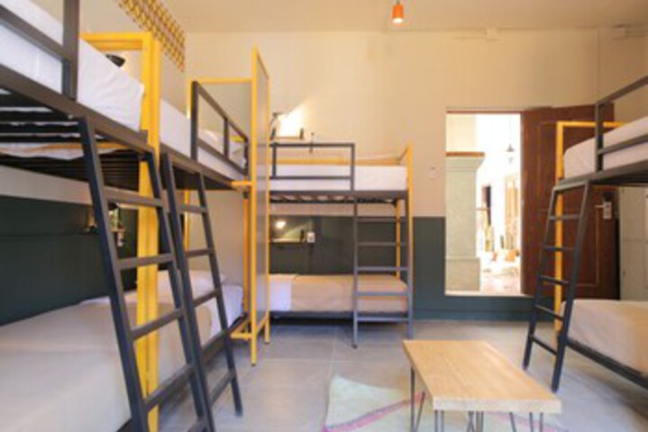 Room 25 of 88