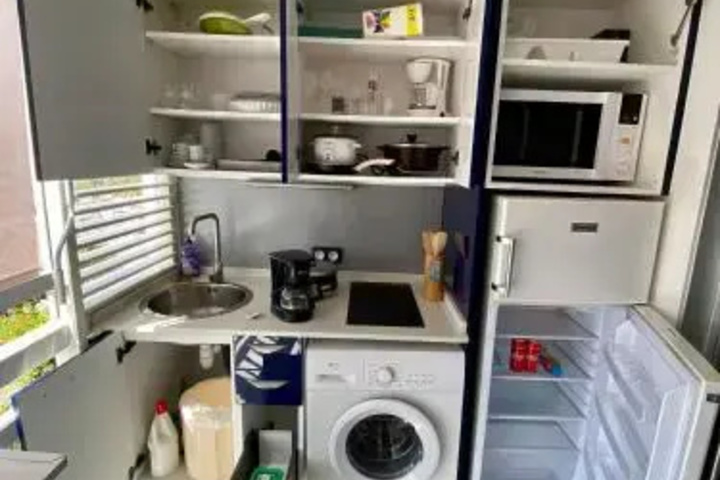 Room 4 of 14