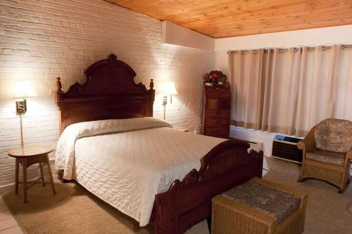 Room 20 of 63