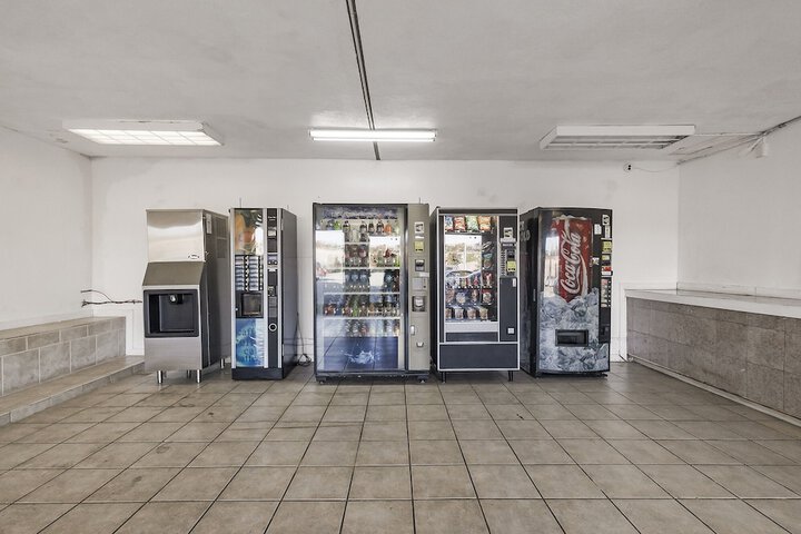 Vending machine