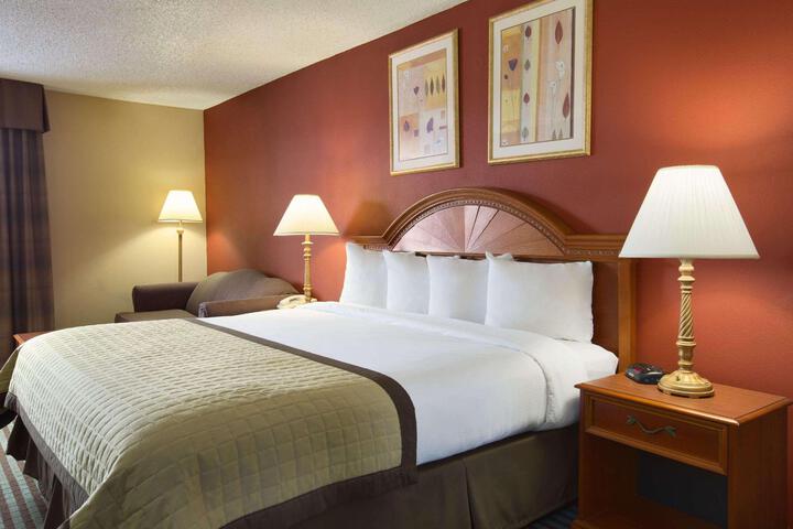 1 King Bed Mobility Accessible (3 of 14)