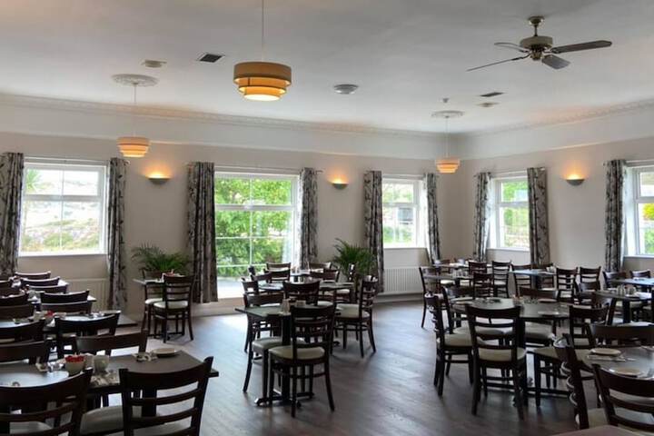 Dining Photos