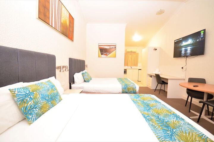 Room 10 of 21