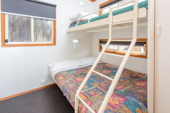 Room 28 of 124