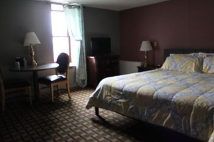 Room 27 of 49