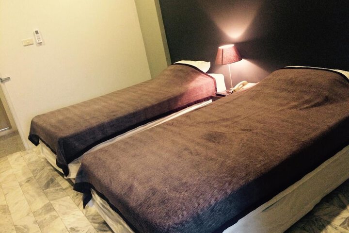 Room 17 of 29