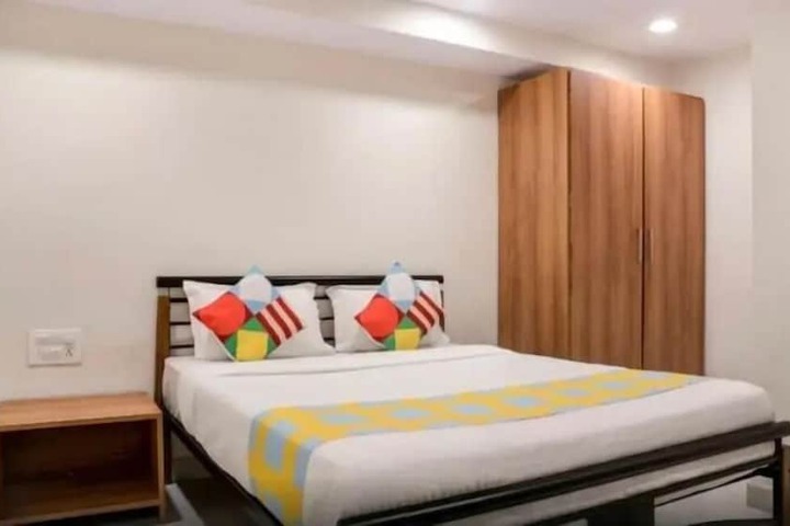 Room 16 of 34