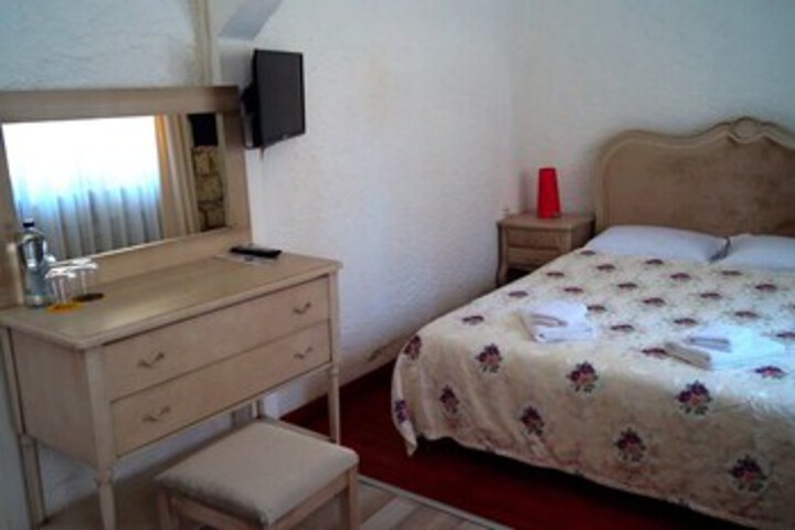 Room 63 of 82