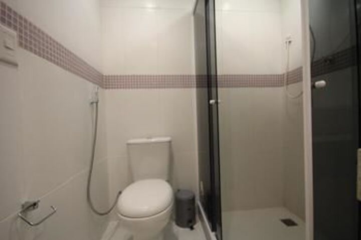 Room 6 of 22