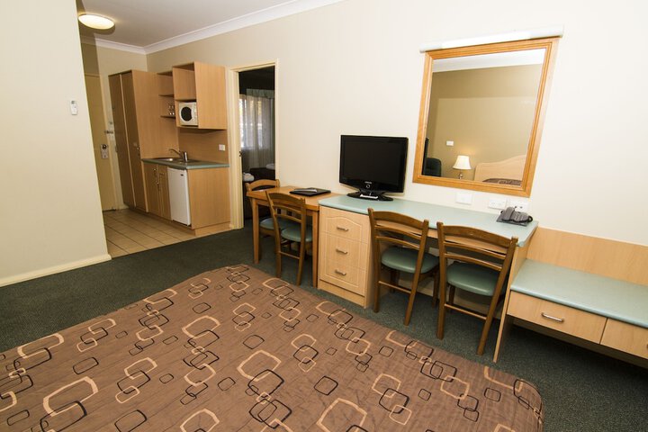 Room 22 of 35