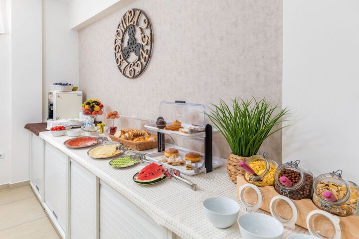 Breakfast/Coffee Service 169 of 186