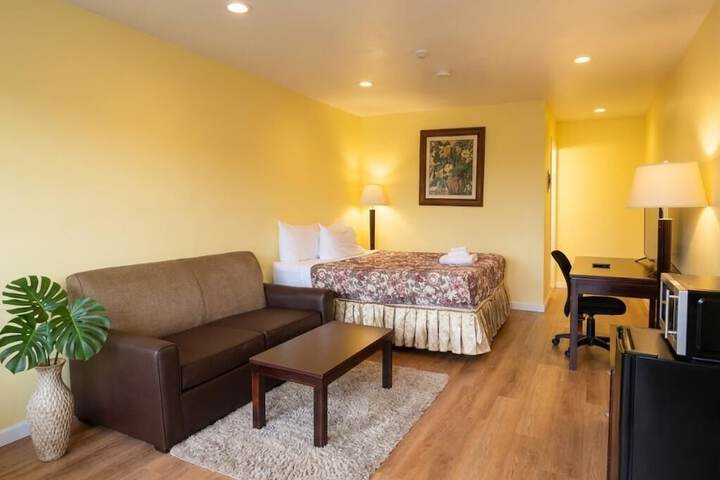 Room 5 of 23