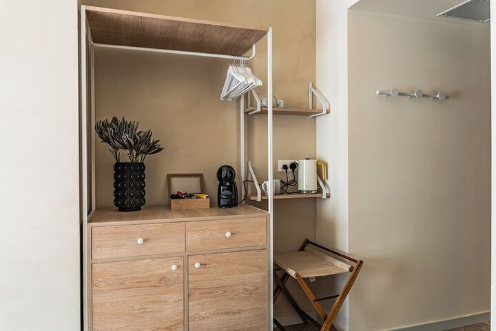 Room 16 of 41