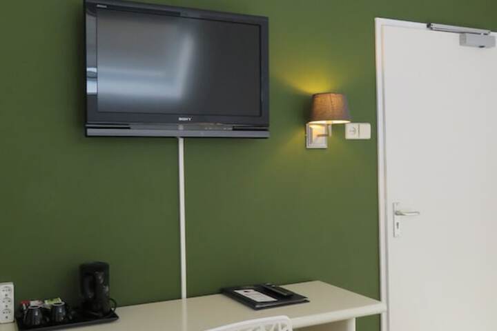 Room 15 of 45
