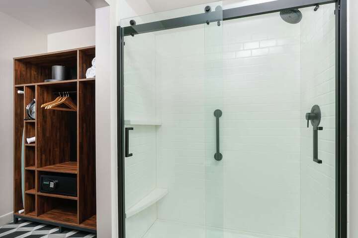Bathroom shower
