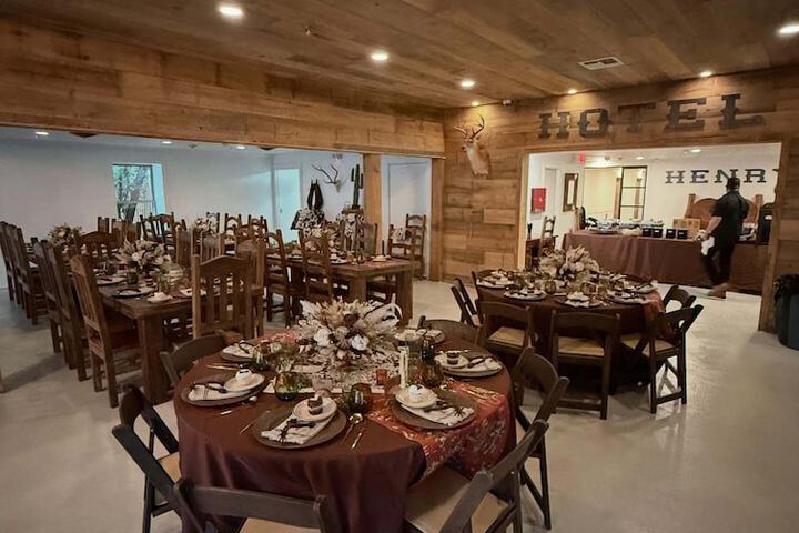 Ballroom/Hall 38 of 46