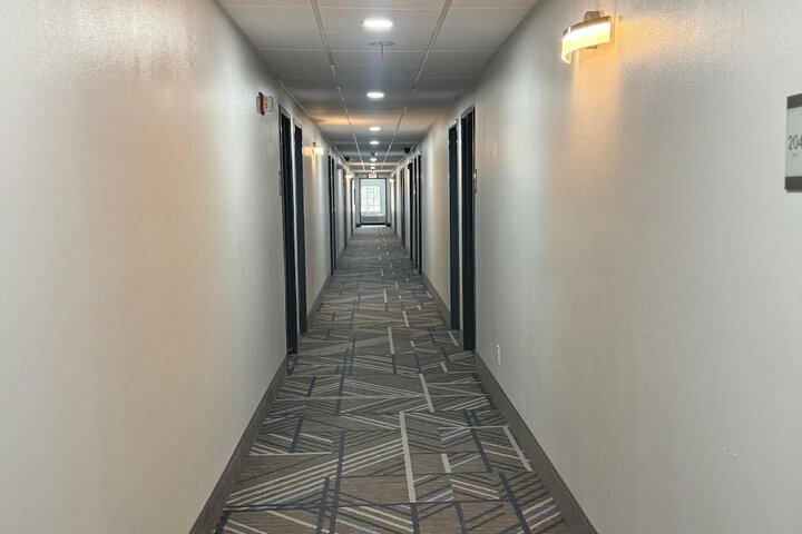 Ballroom/Hall 36 of 38