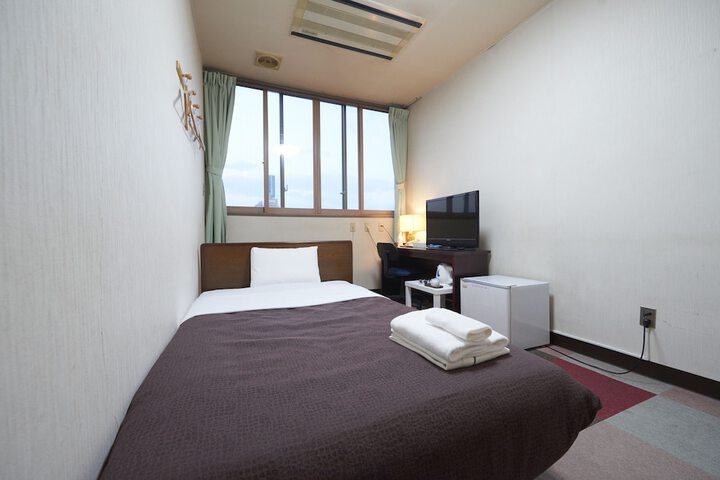 Room 6 of 46