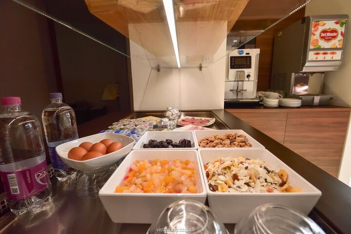 Dining Photos