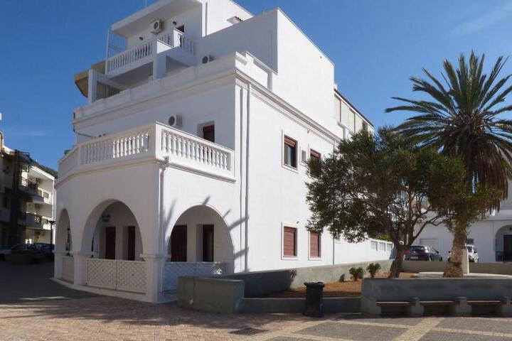 White House Hotel-Apart