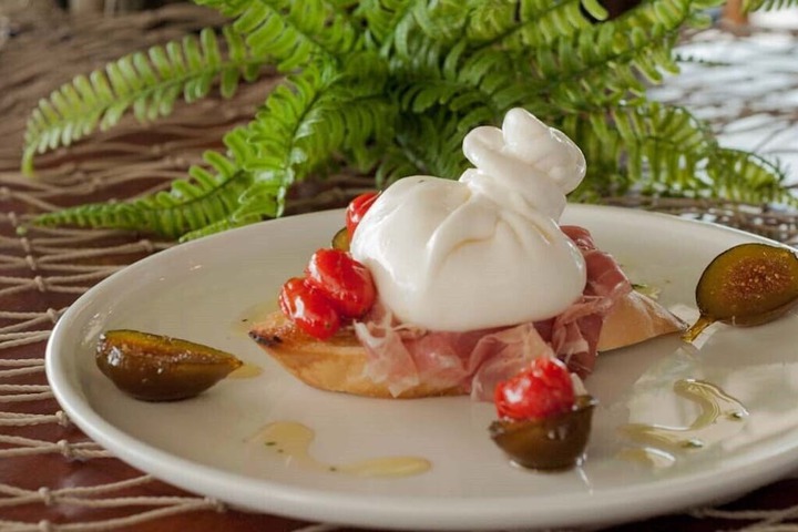 Dining Photos