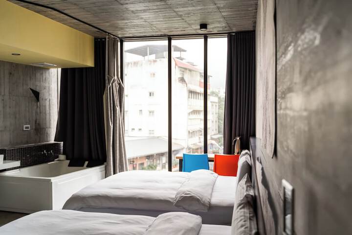 Room 18 of 57