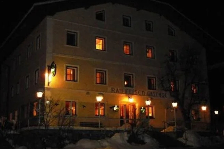 GASTHOF RAIFFEISEN GMBH