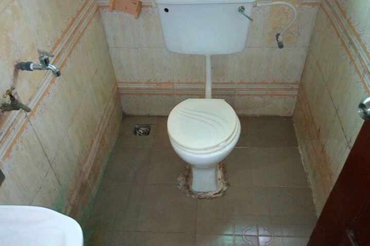 Room 3 of 10