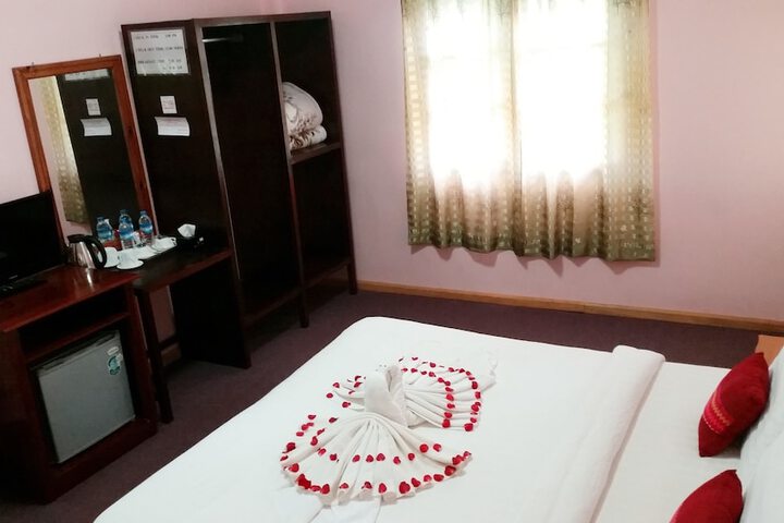 Room 7 of 42